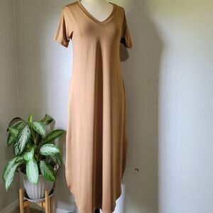 NWT HUSKARY TAN SLIT SIDE MAXI SHIRT DRESS V NECK S/M